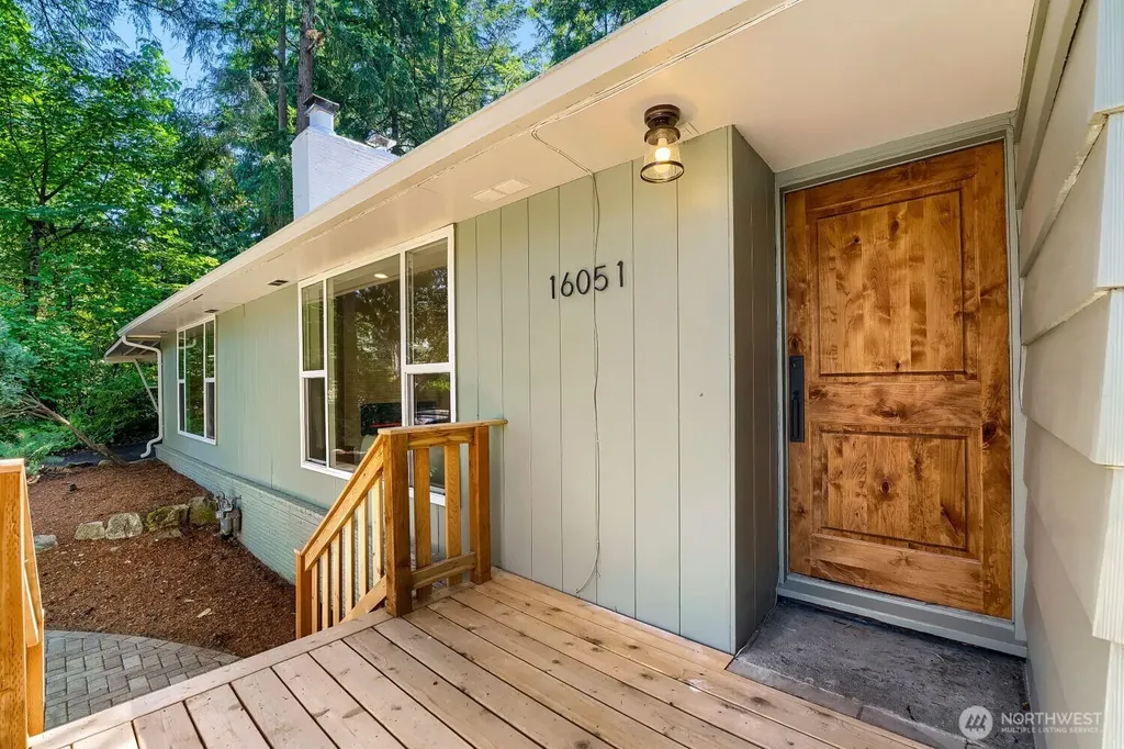 16051 21st Avenue SW Burien WA 98166
