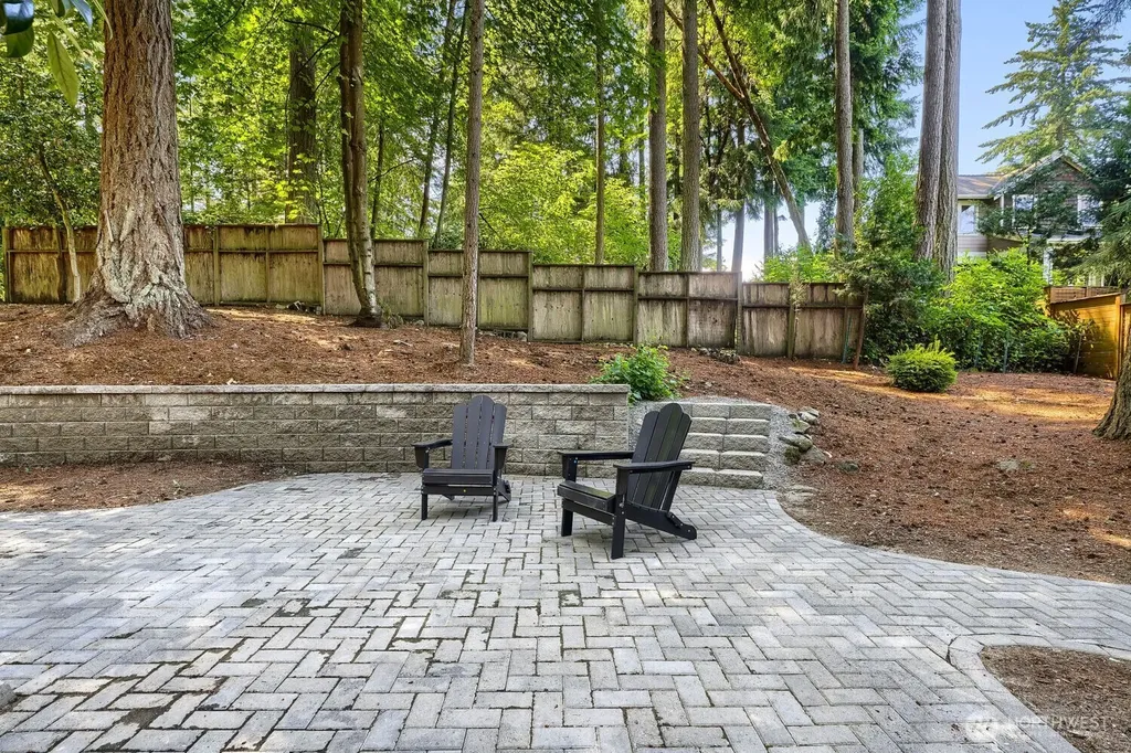 16051 21st Avenue SW Burien WA 98166