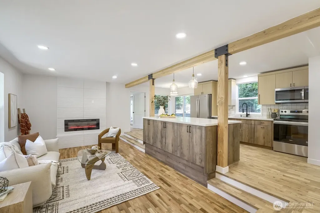 16051 21st Avenue SW Burien WA 98166