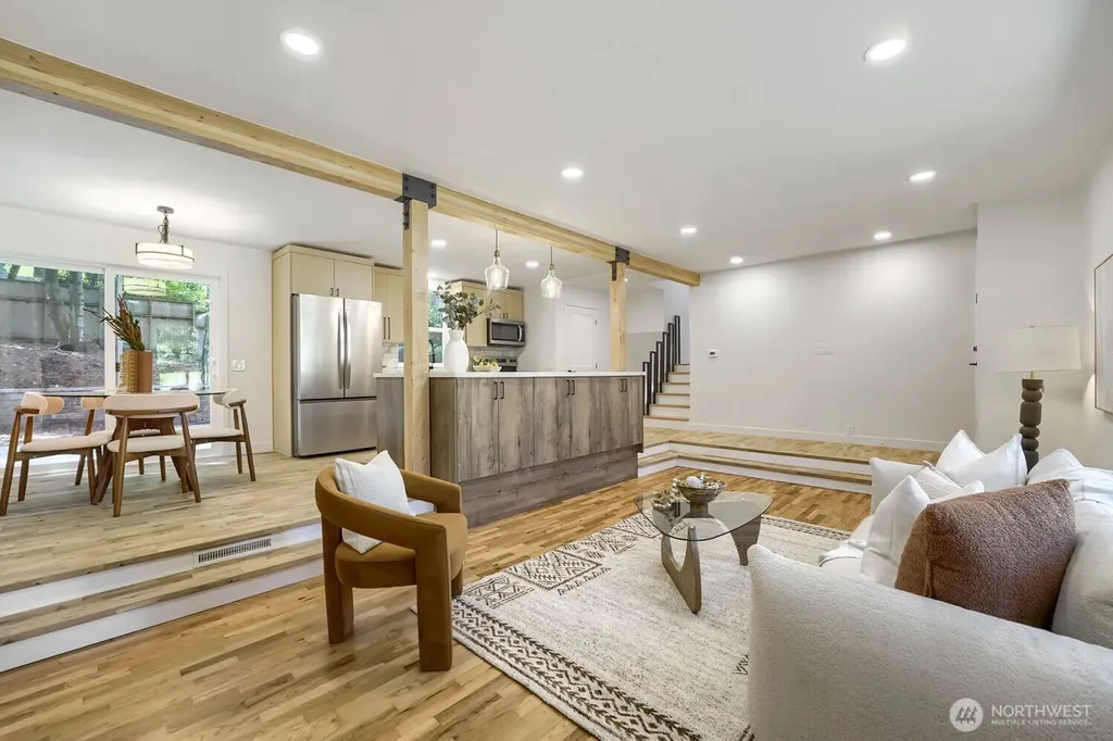 16051 21st Avenue SW Burien WA 98166
