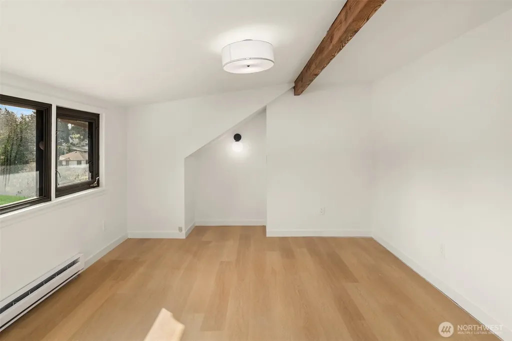 11726 10th Avenue S Seattle WA 98168