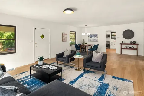 11726 10th Avenue S Seattle WA 98168