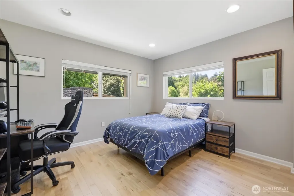 13732 217th Avenue SE Issaquah WA 98027