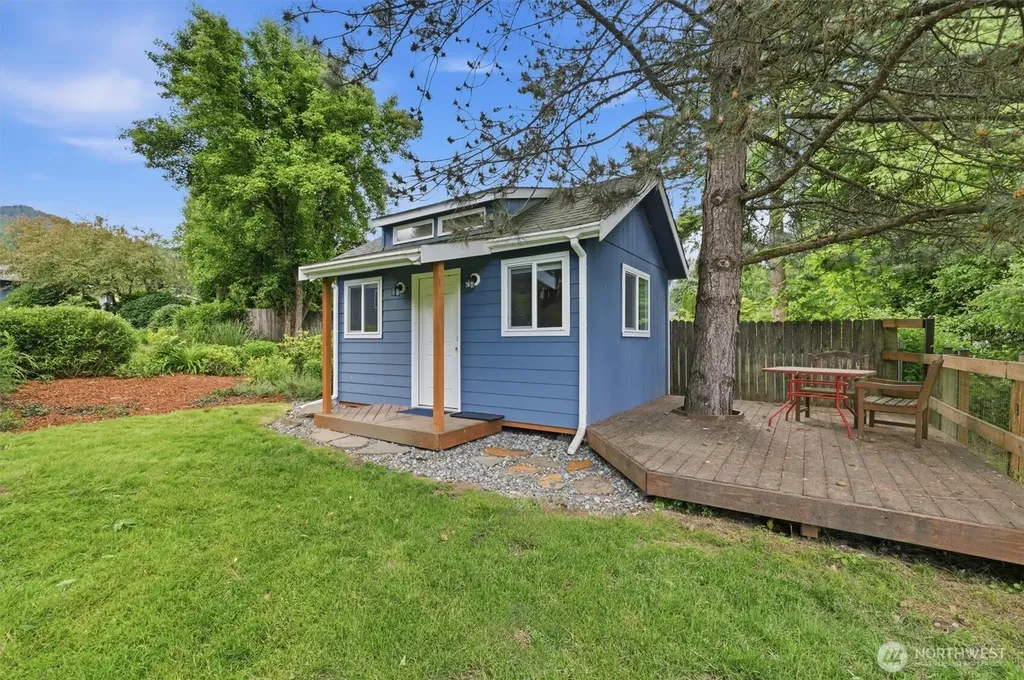 13732 217th Avenue SE Issaquah WA 98027