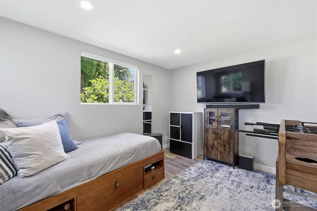 13732 217th Avenue SE Issaquah WA 98027