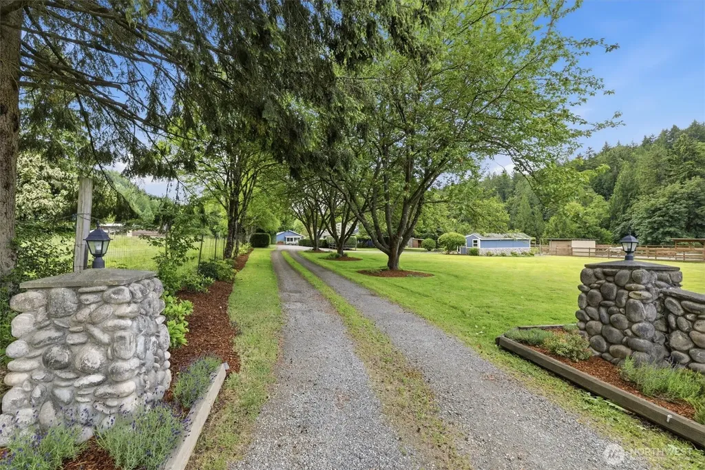 13732 217th Avenue SE Issaquah WA 98027
