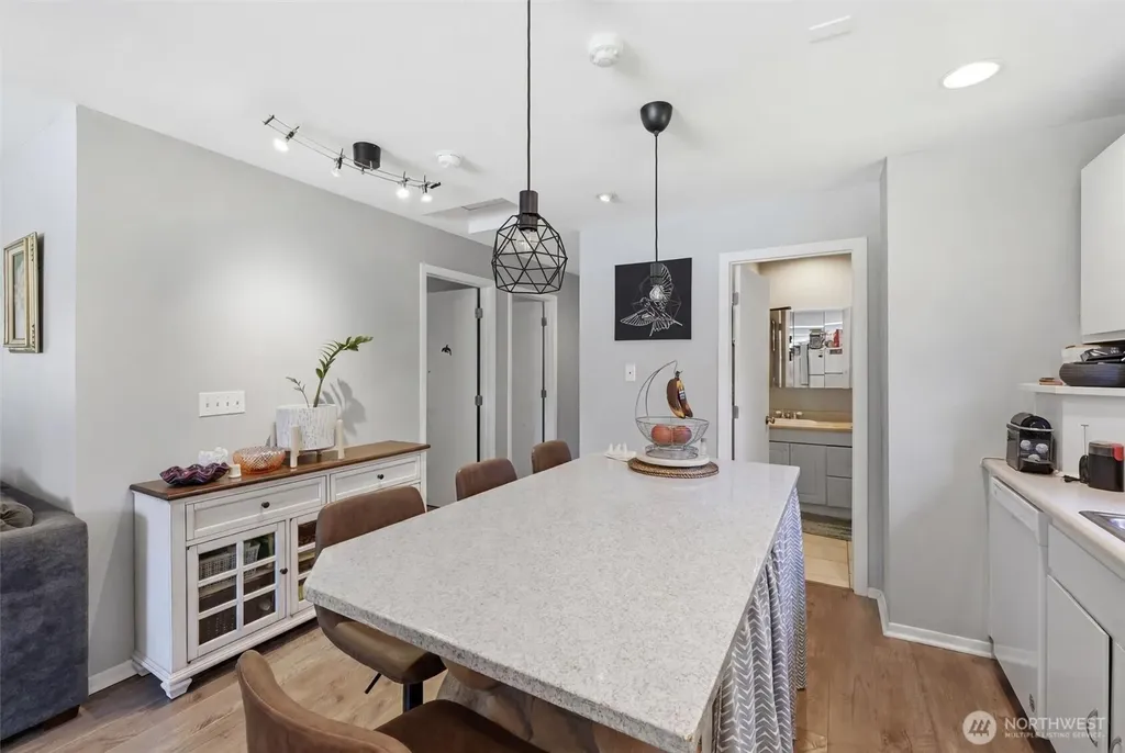 13732 217th Avenue SE Issaquah WA 98027