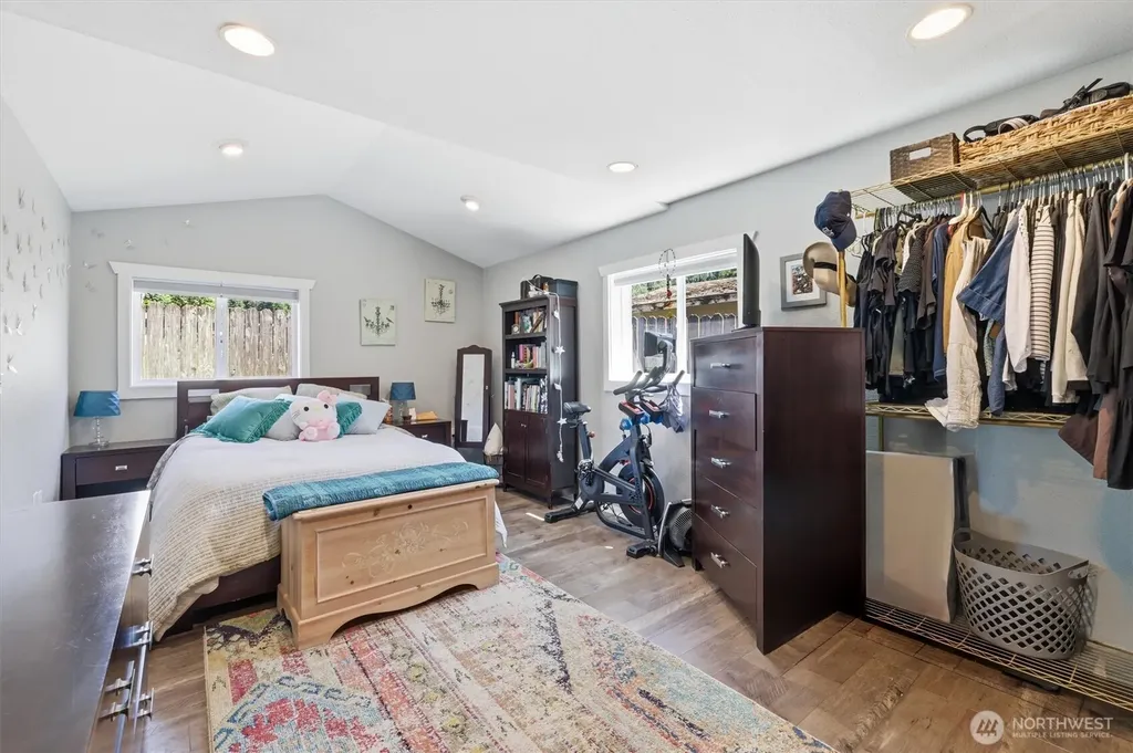 13732 217th Avenue SE Issaquah WA 98027