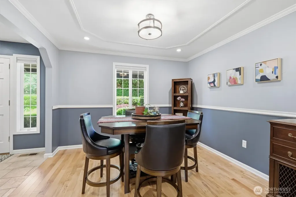 13732 217th Avenue SE Issaquah WA 98027