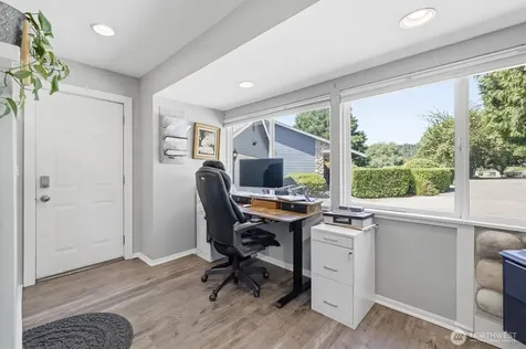 13732 217th Avenue SE Issaquah WA 98027