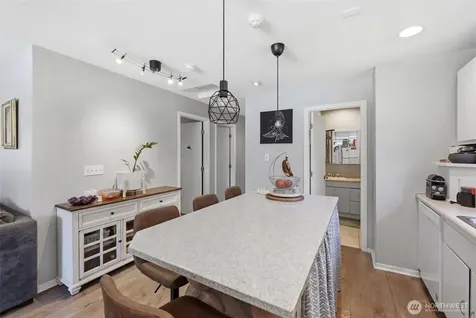 13732 217th Avenue SE Issaquah WA 98027