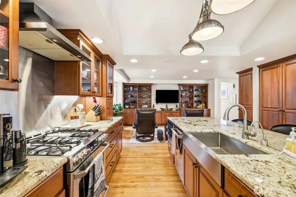 5321 W Old Stump Dr NW Gig Harbor WA 98332