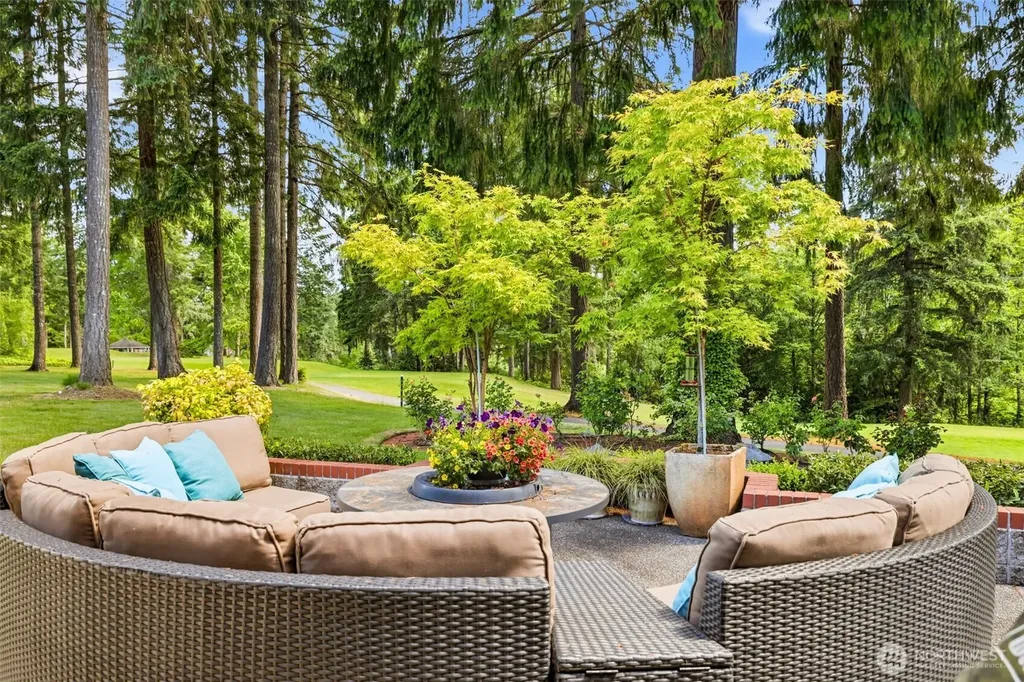 5321 W Old Stump Dr NW Gig Harbor WA 98332