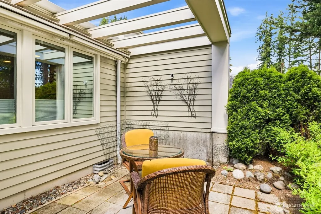 5321 W Old Stump Dr NW Gig Harbor WA 98332