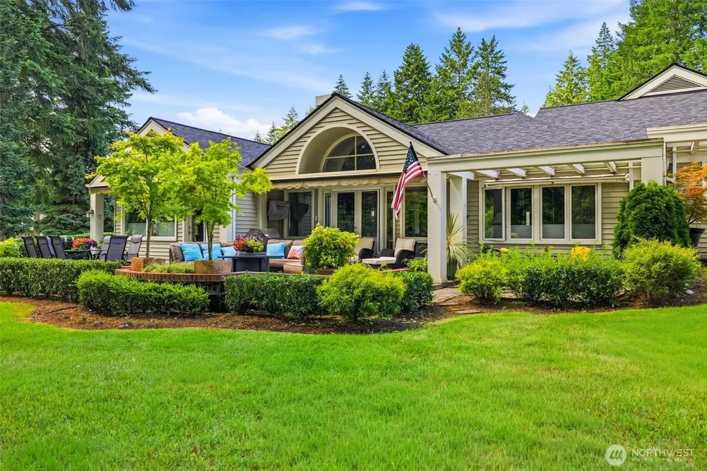 5321 W Old Stump Dr NW Gig Harbor WA 98332