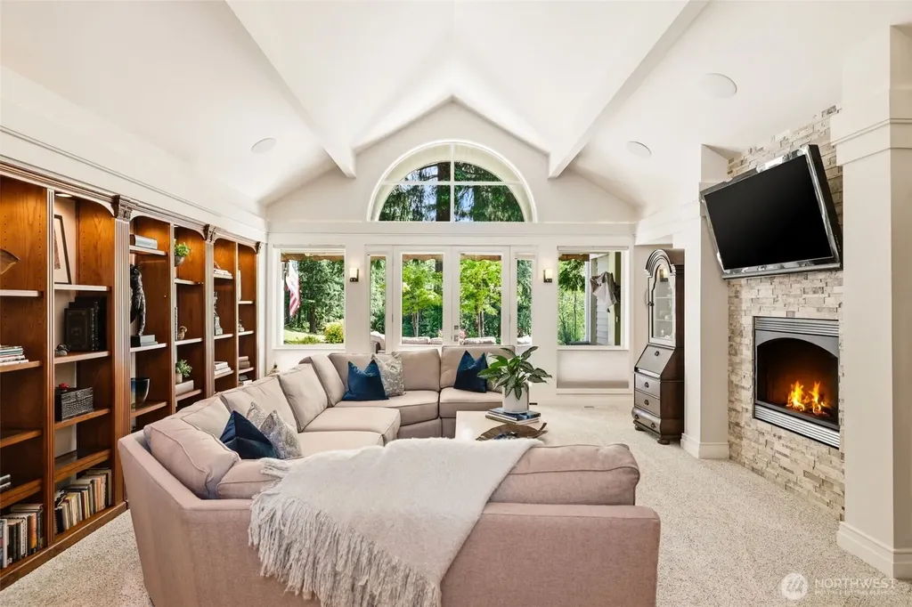 5321 W Old Stump Dr NW Gig Harbor WA 98332
