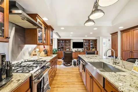 5321 W Old Stump Dr NW Gig Harbor WA 98332