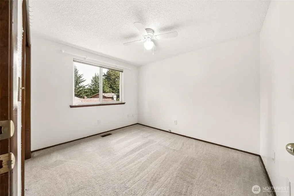 11804 86th Avenue Ct E Puyallup WA 98373