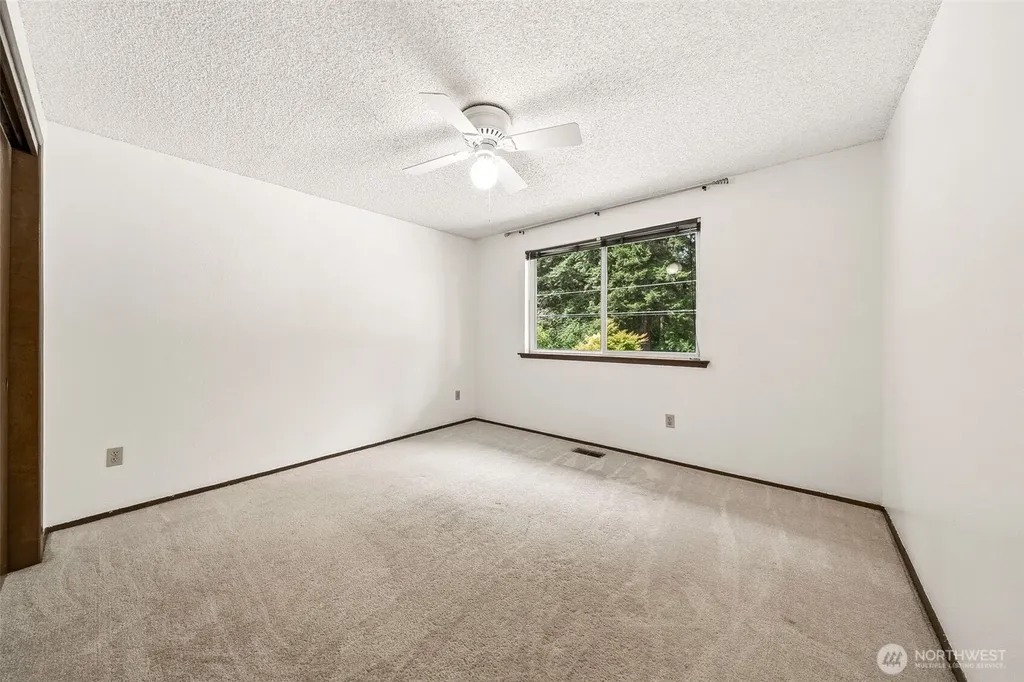 11804 86th Avenue Ct E Puyallup WA 98373