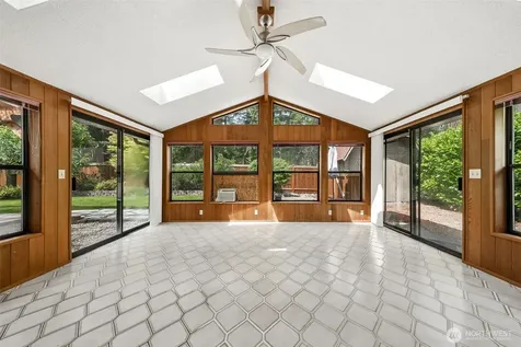 11804 86th Avenue Ct E Puyallup WA 98373