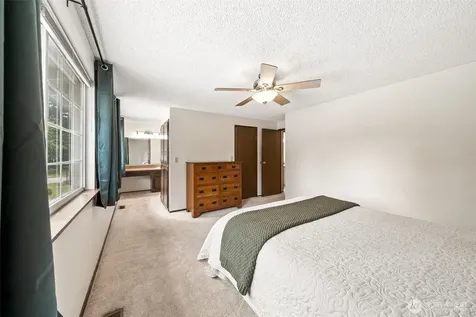 11804 86th Avenue Ct E Puyallup WA 98373