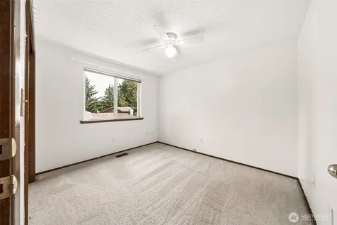 11804 86th Avenue Ct E Puyallup WA 98373