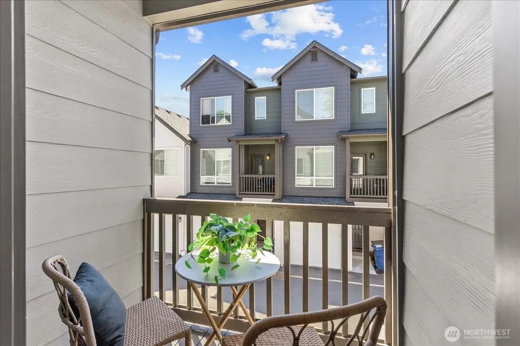 312 164th Street SW Lynnwood WA 98087
