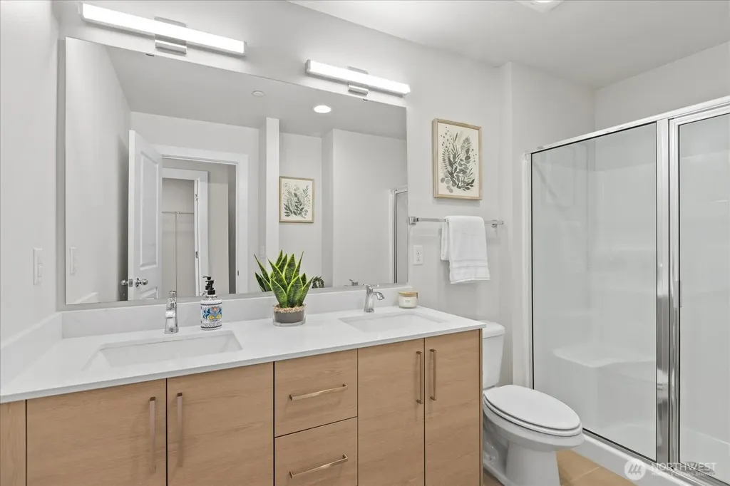 312 164th Street SW Lynnwood WA 98087