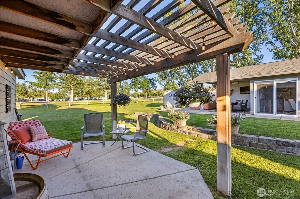 7037 Hwy 262 E Othello WA 99344