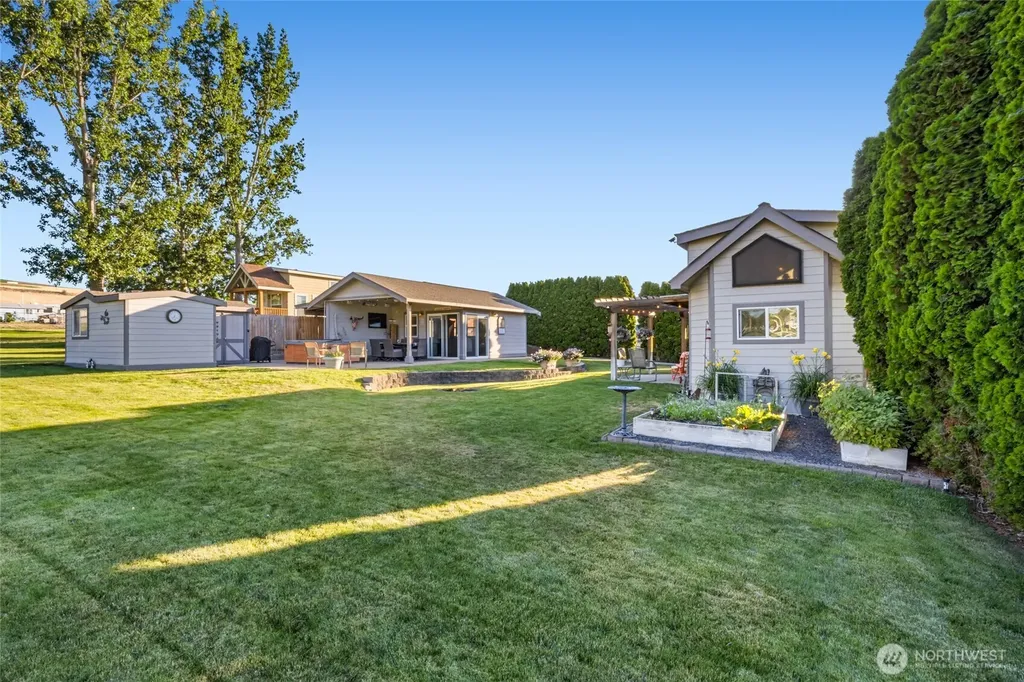7037 Hwy 262 E Othello WA 99344
