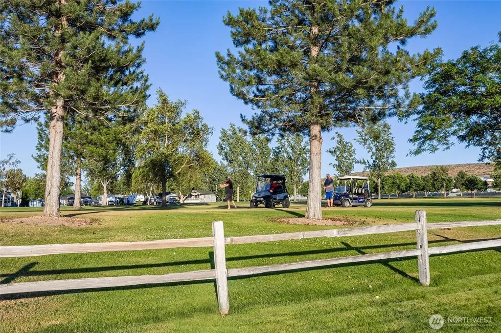 7037 Hwy 262 E Othello WA 99344