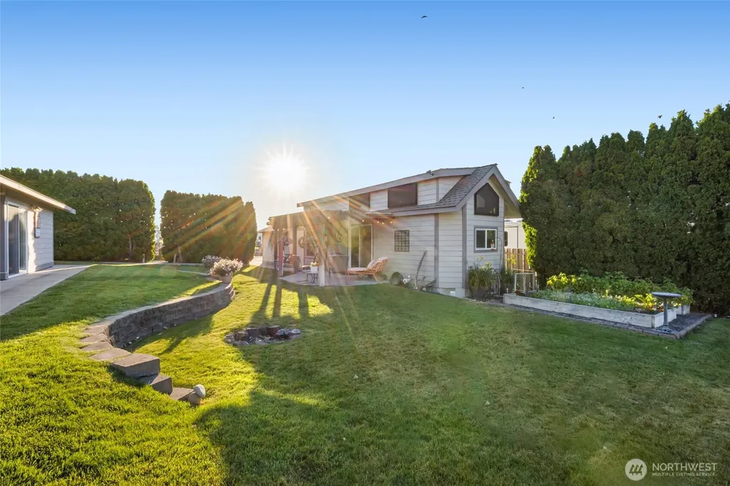 7037 Hwy 262 E Othello WA 99344