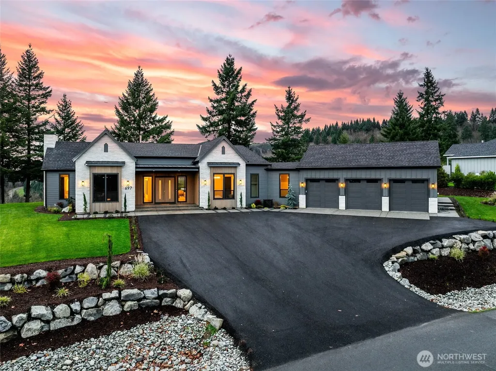 697 Sommerset Road Woodland WA 98674