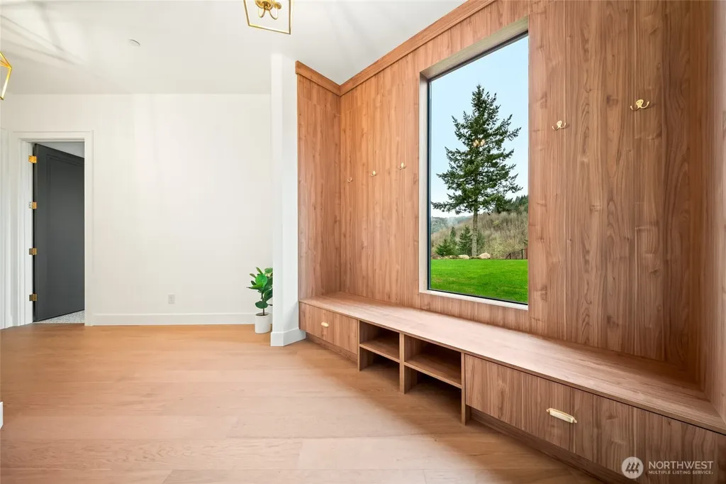 697 Sommerset Road Woodland WA 98674