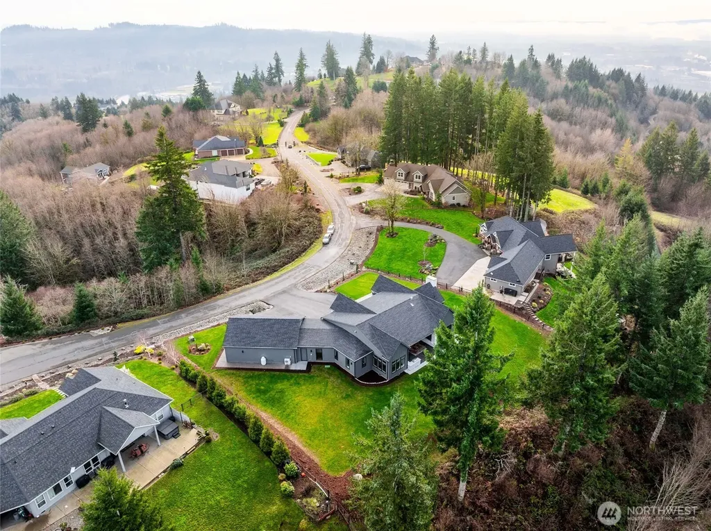 697 Sommerset Road Woodland WA 98674