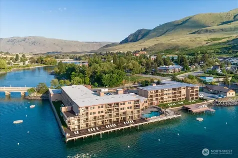 322 W Woodin Avenue Chelan WA 98816