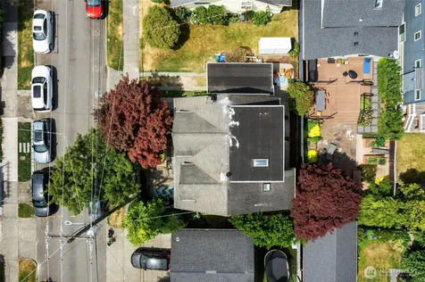 360 Howe Street Seattle WA 98109