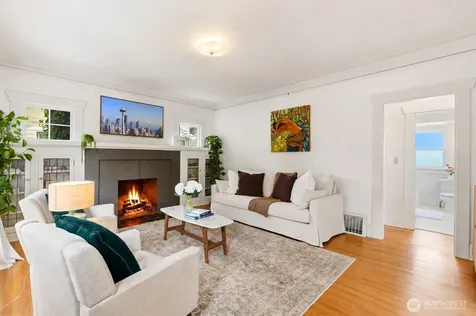 360 Howe Street Seattle WA 98109