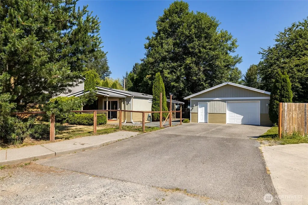 223 N Reed Street Sedro Woolley WA 98284