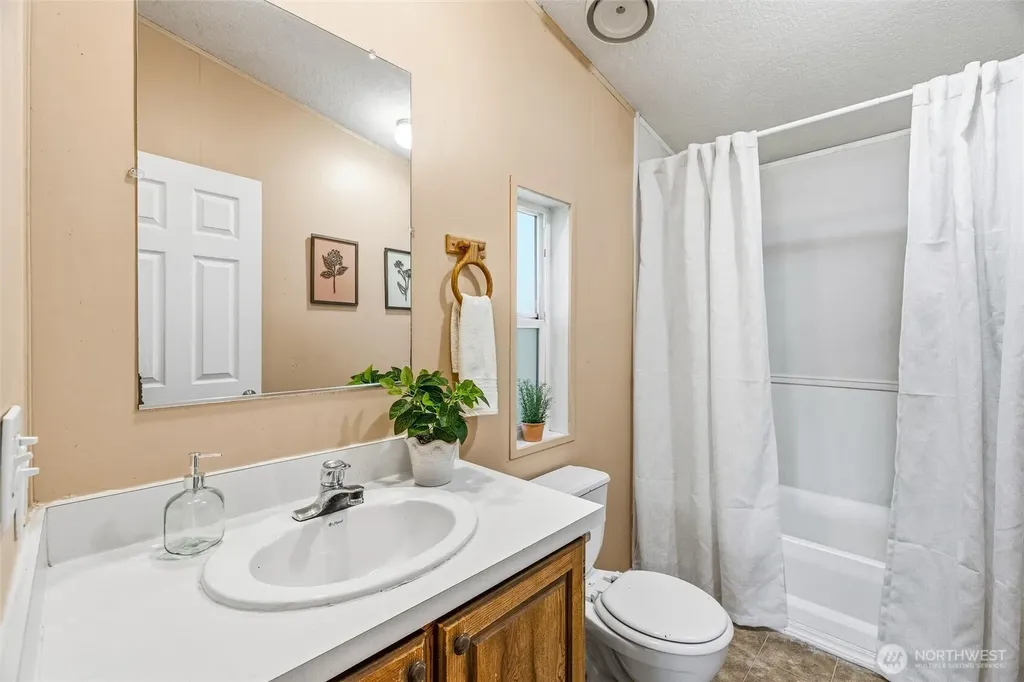 223 N Reed Street Sedro Woolley WA 98284