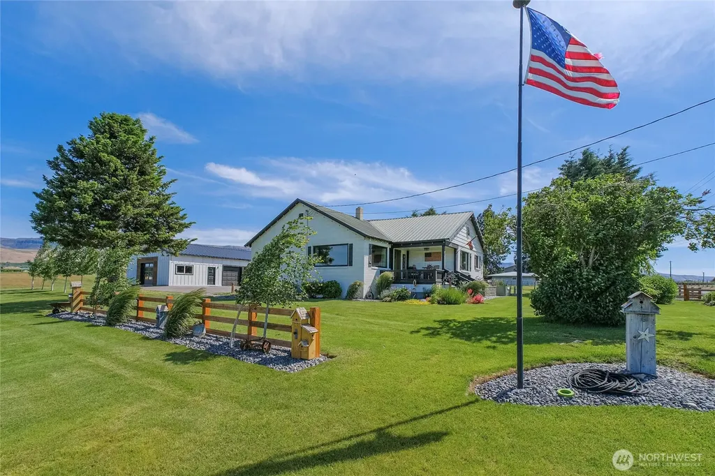 2735 4th Street East Wenatchee WA 98802