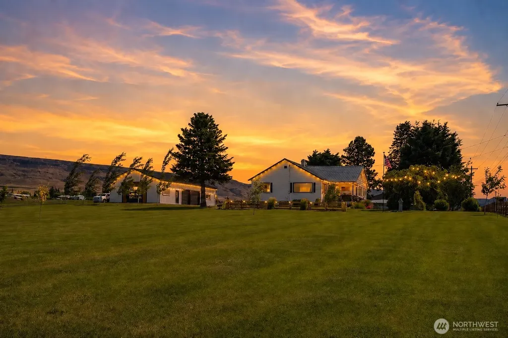2735 4th Street East Wenatchee WA 98802