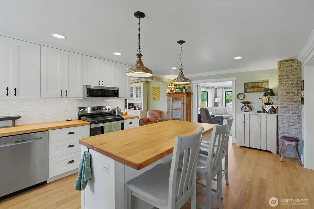 2735 4th Street East Wenatchee WA 98802