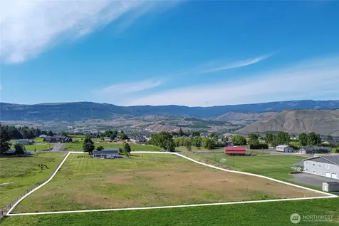 2735 4th Street East Wenatchee WA 98802