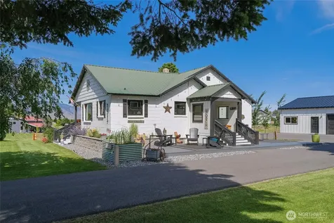 2735 4th Street East Wenatchee WA 98802
