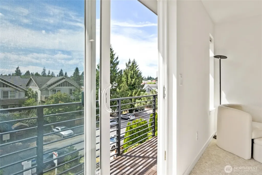 10306 Midvale Avenue N Seattle WA 98133