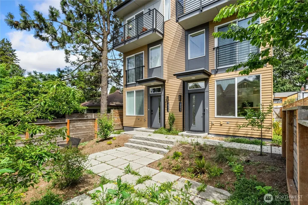10306 Midvale Avenue N Seattle WA 98133