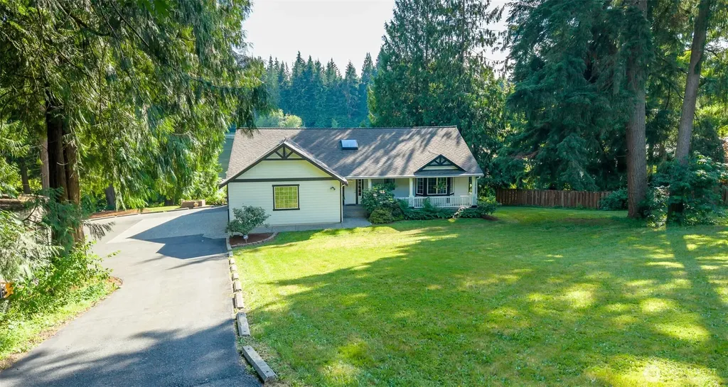 1010 W Stanley Street Granite Falls WA 98252