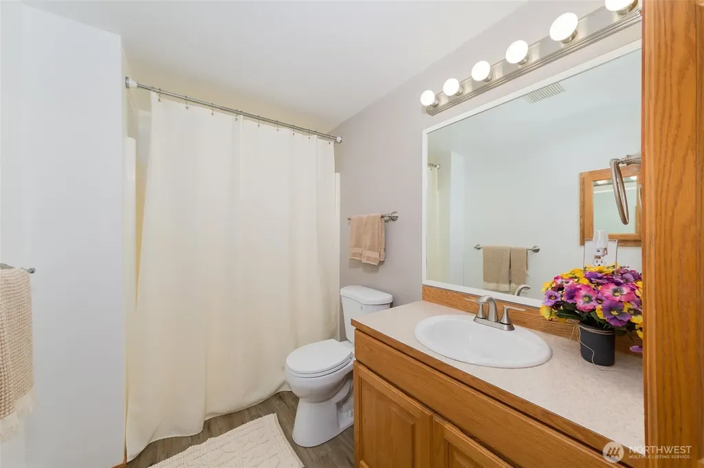 1010 W Stanley Street Granite Falls WA 98252