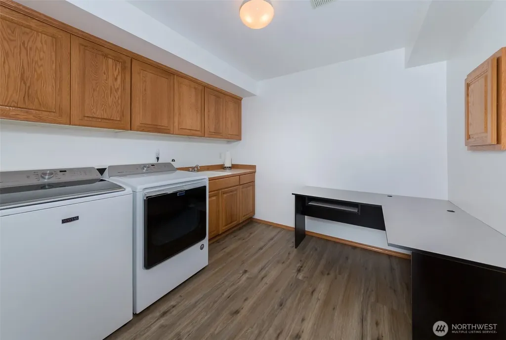 1010 W Stanley Street Granite Falls WA 98252